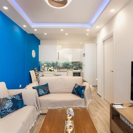 Artemis Bay Apartments Near Sea And Airport Buitenkant foto