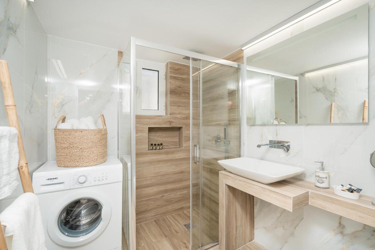 Artemis Bay Apartments Near Sea And Airport Buitenkant foto